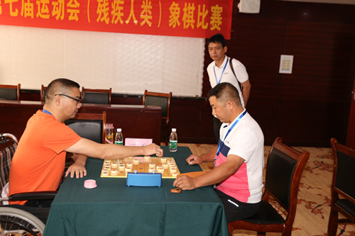 �����е��߽��˶��ᣨ�м����ࣩ��������ɹ��ٰ�(ͼ��)